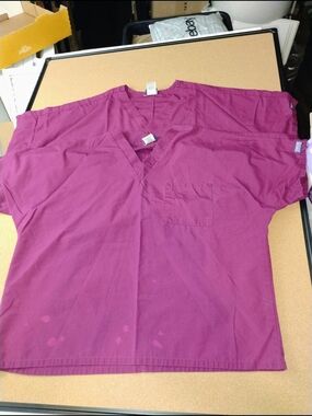 Cherokee Workwear Professionals Men V Neck XL Maroon Durable Easy Care Lot of 2